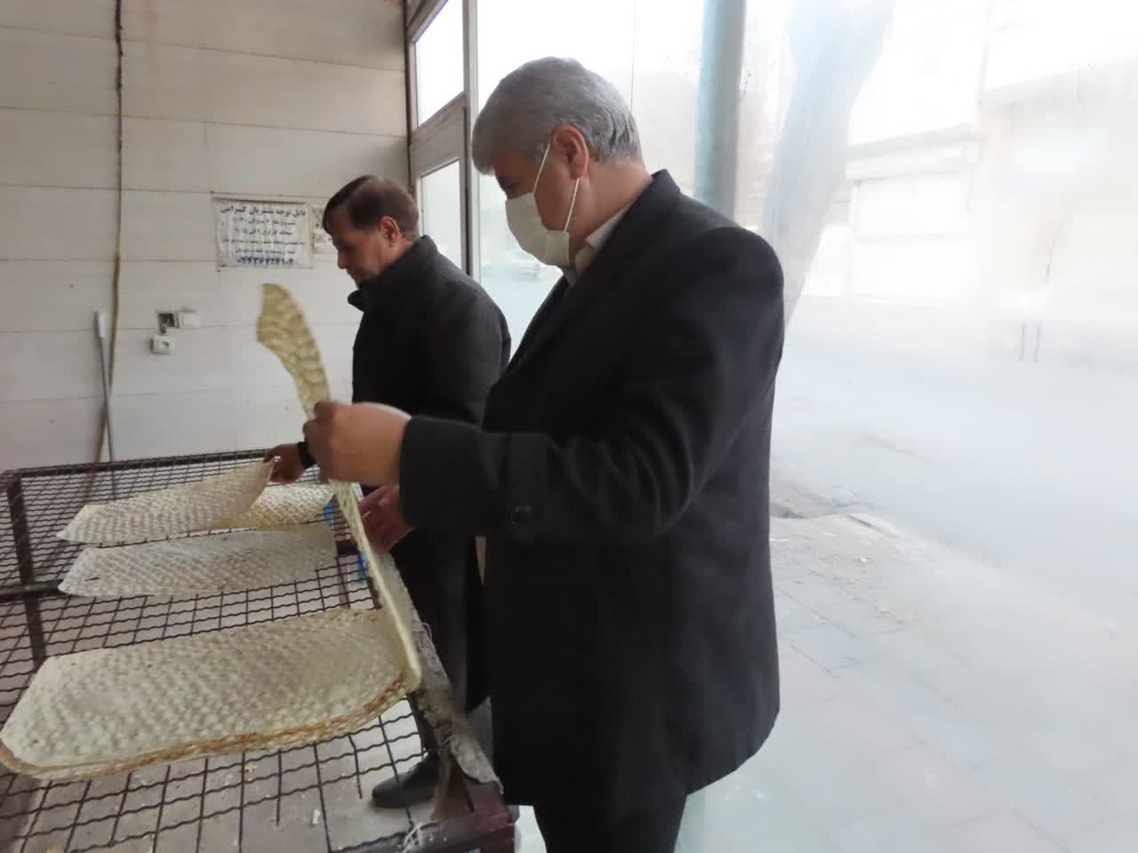 بازدید سرزده فرماندار چایپاره از نانوایی های سطح شهرستان