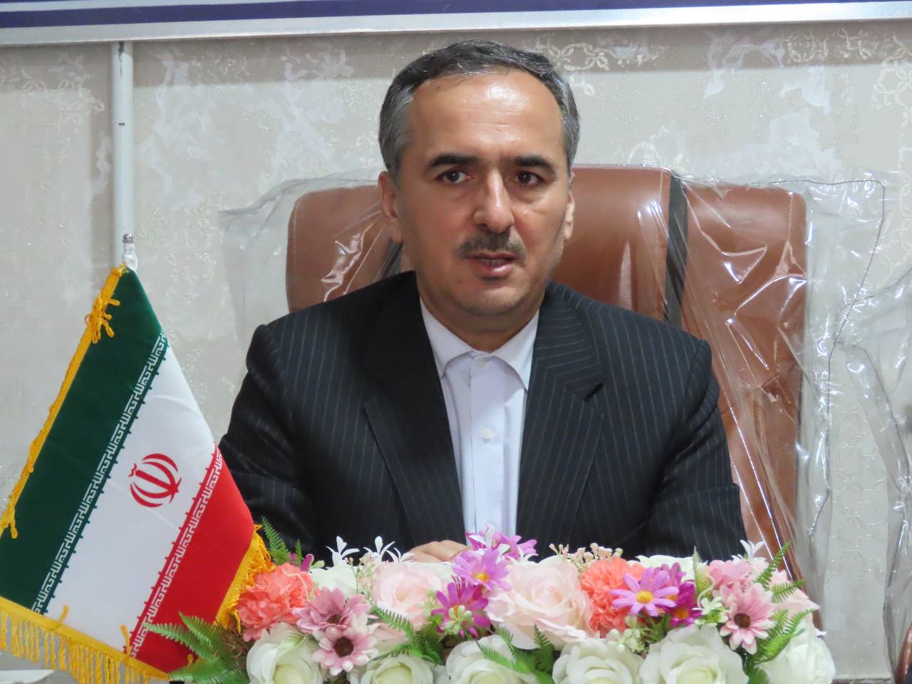 بازدید سرزده سعید شکورزاده فرماندار چایپاره از اداره تعاون روستایی