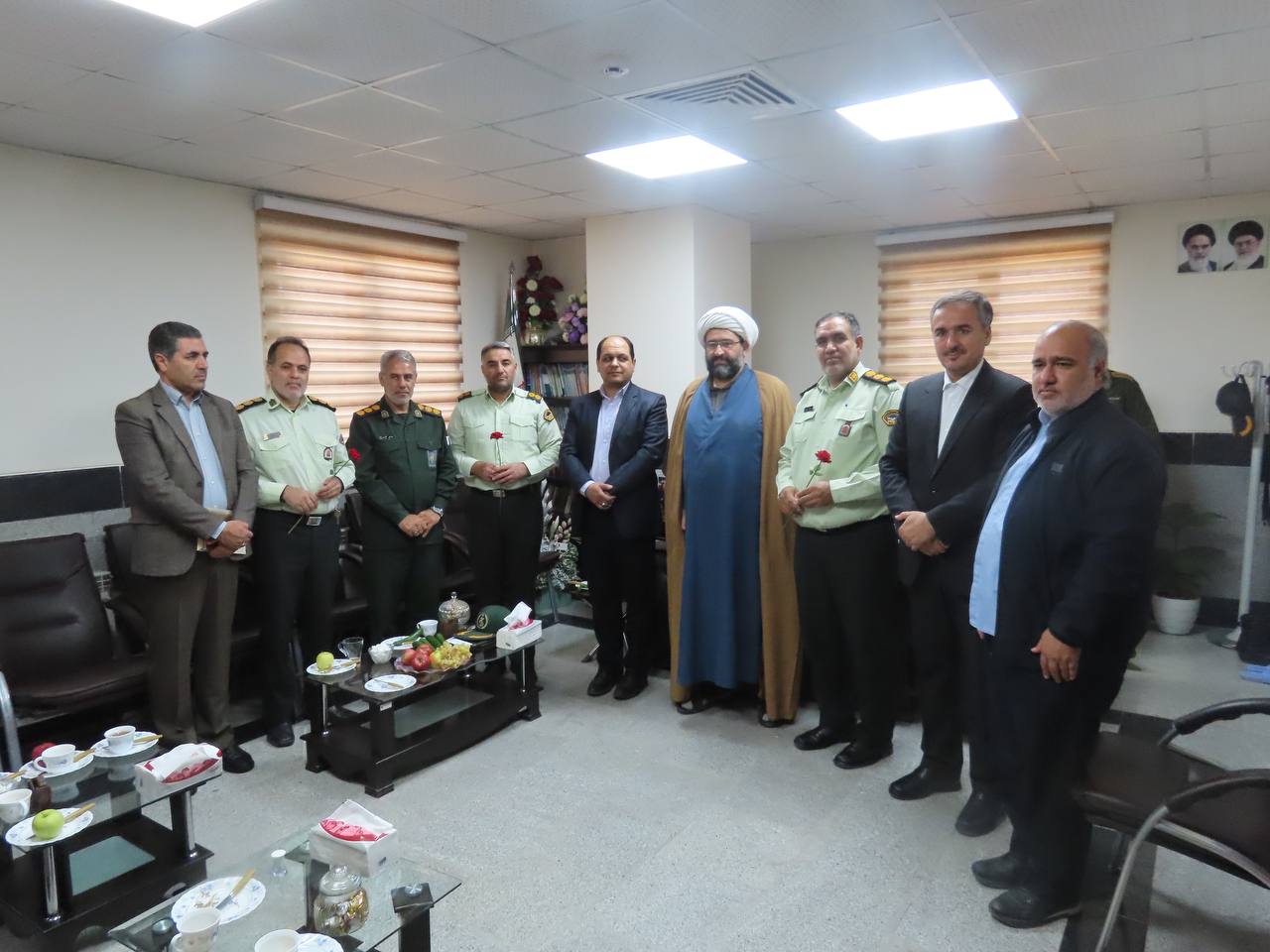 تجلیل فرماندار چایپاره از فرمانده انتظامی شهرستان