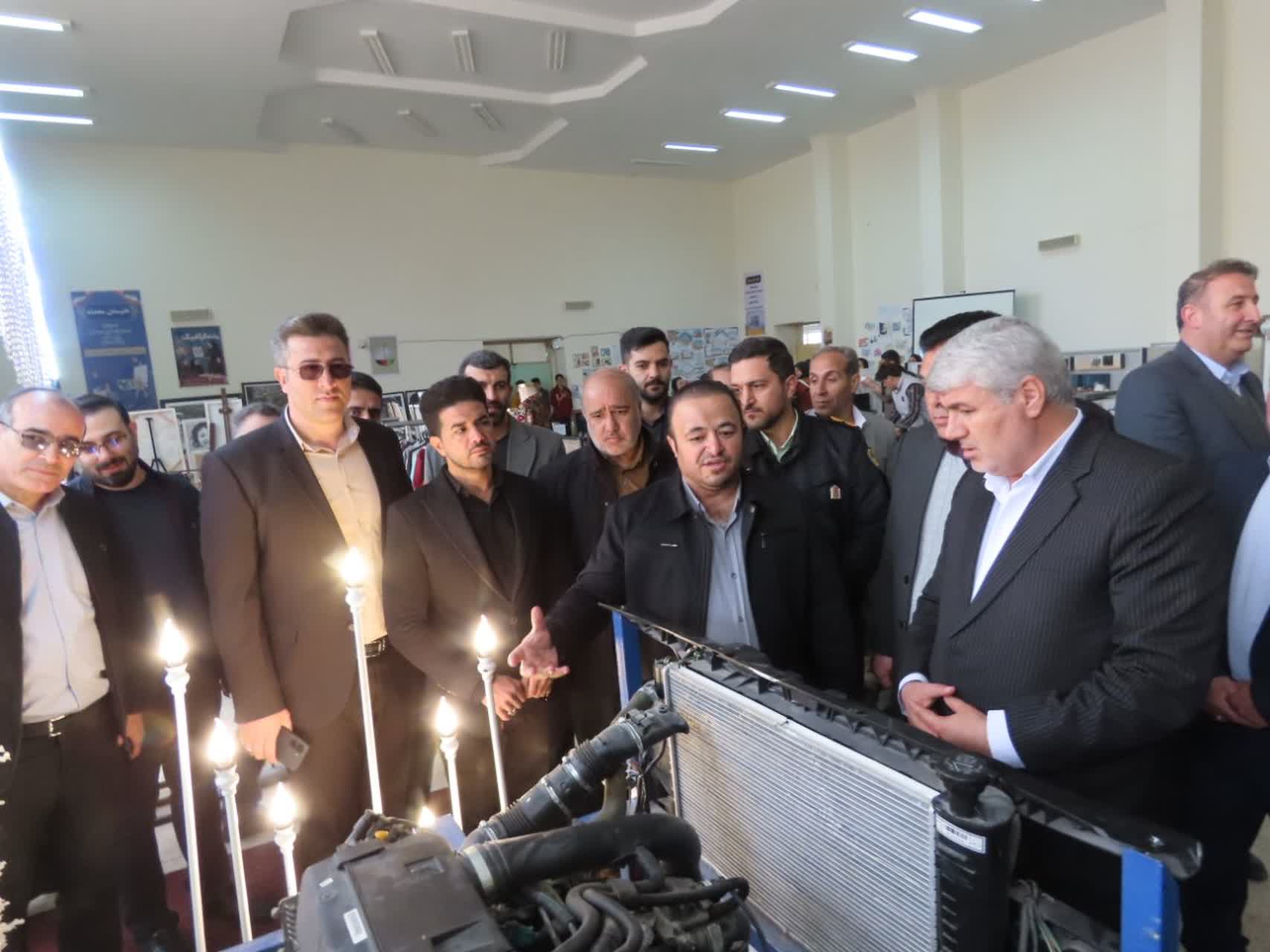 افتتاح نمایشگاه دست‌سازه‌های هنرجویان فنی و حرفه‌ای و کاردانش شهرستان چایپاره