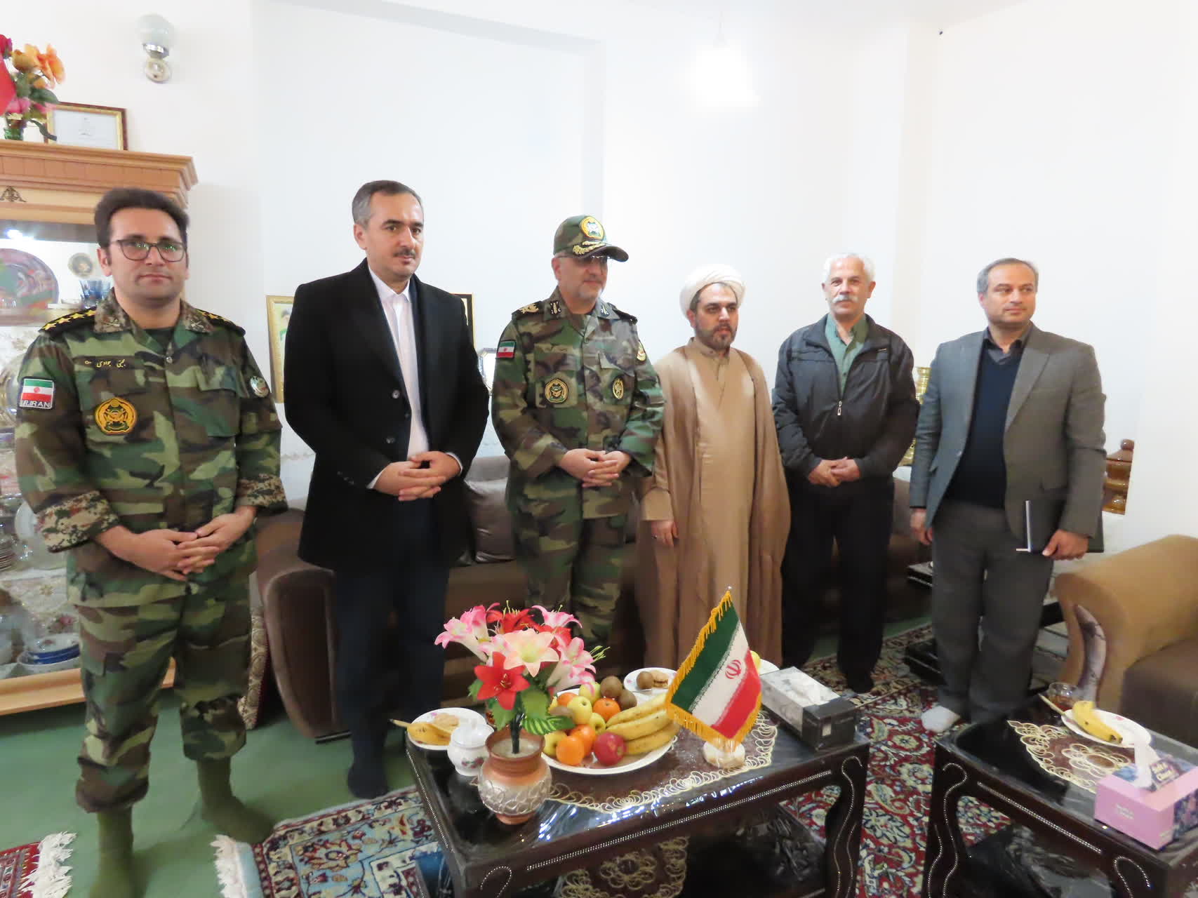 دیدار فرماندار و فرمانده 433 مهندسبی با جانبازان و ایثارگران چایپاره