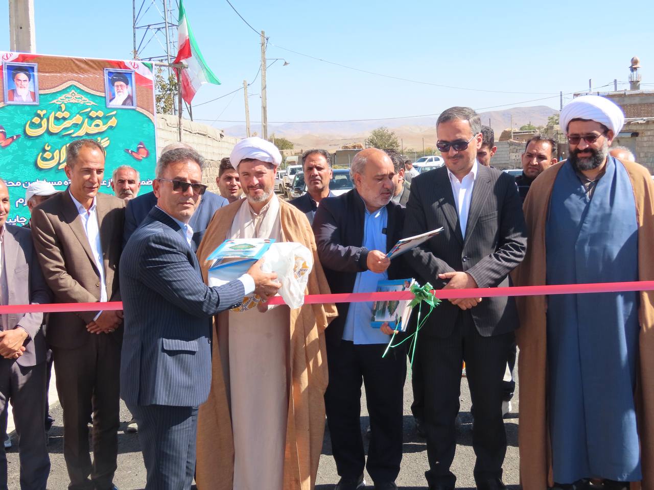 افتتاح آسفالت طرح هادی و آسفالت معابر روستای کامل آباد