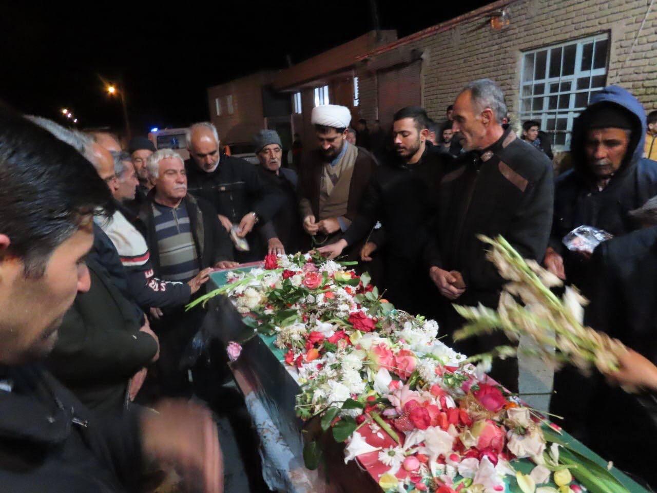 مراسم استقبال و تشییع شهید گمنام در روستای قنات میرزاجلیل