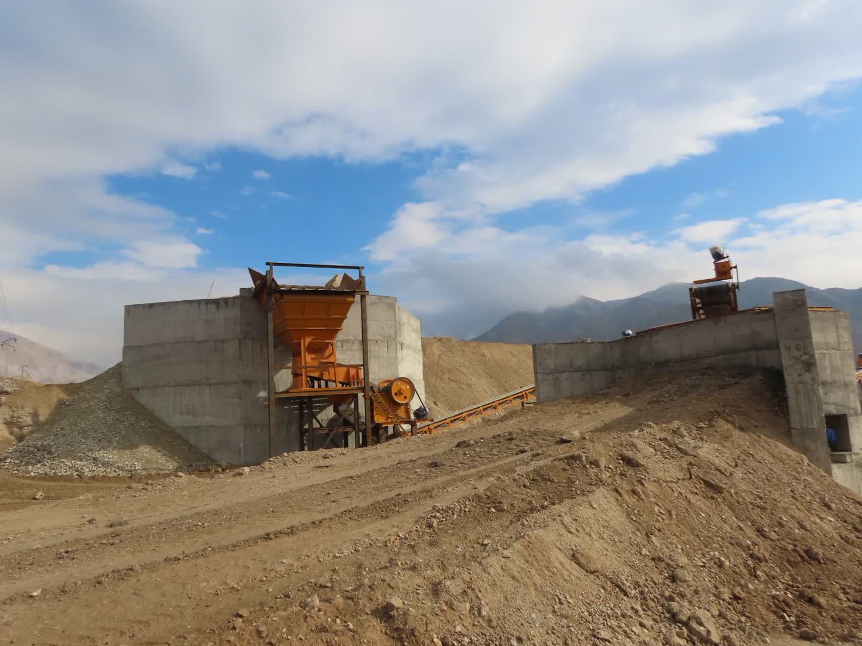 بازدید استاندار آذربایجان‌غربی از محور سه‌راهی ایواوغلی تا گیت ورودی منطقه آزاد ماکو در محدوده شهرستان چایپاره