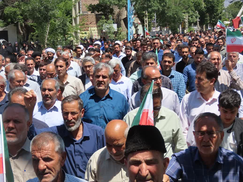 خروش مردم ولایی و انقلابی شهرستان چایپاره در مراسم راهپیمایی خشم و نصر (همدلی و ایستادگی) درپی اقدام جنایتکارانه رژیم صهیونیستی علیه جمهوری اسلامی ایران