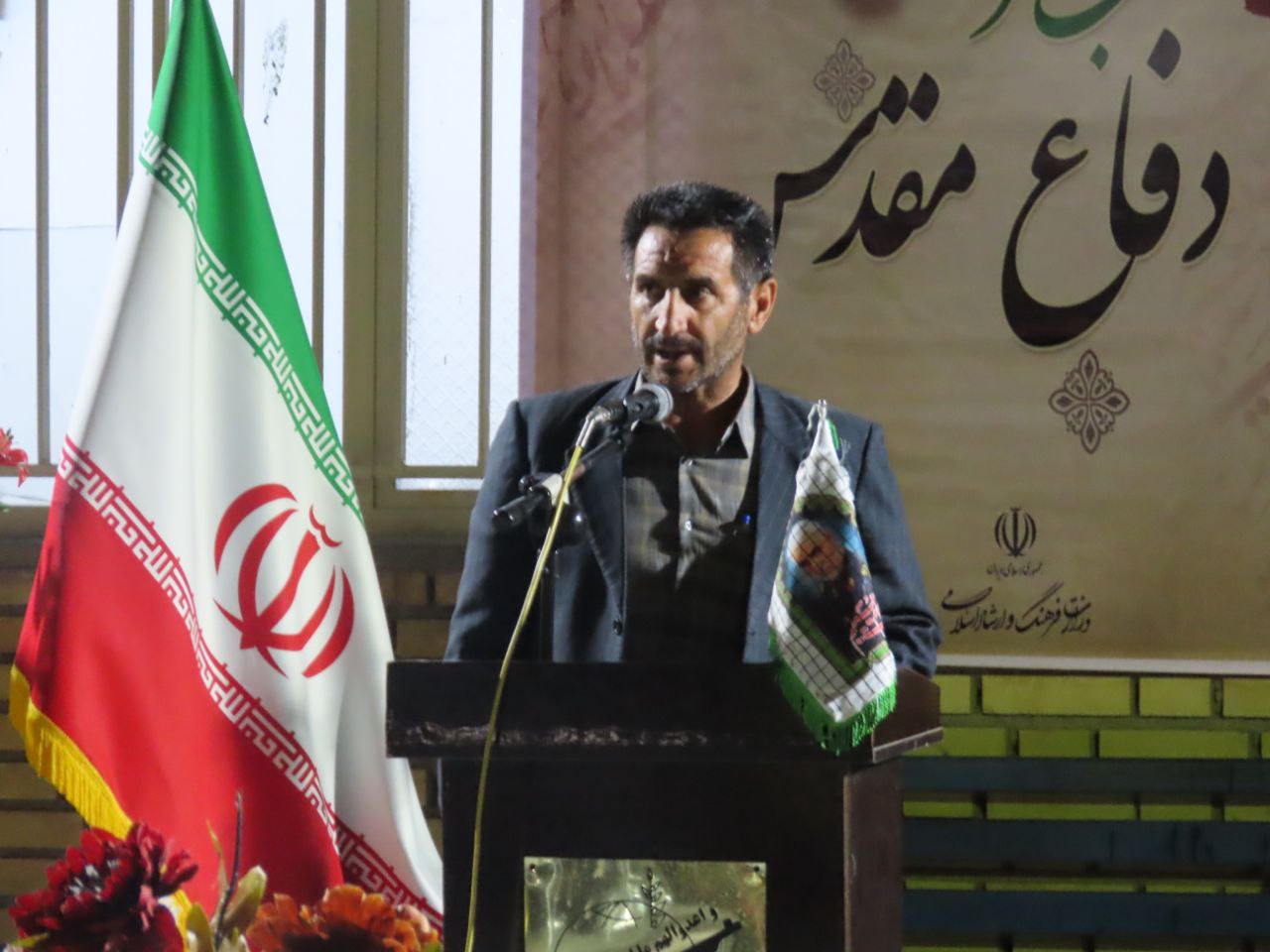 برگزاری مراسم شب شعر به مناسبت هفته دفاع مقدس
