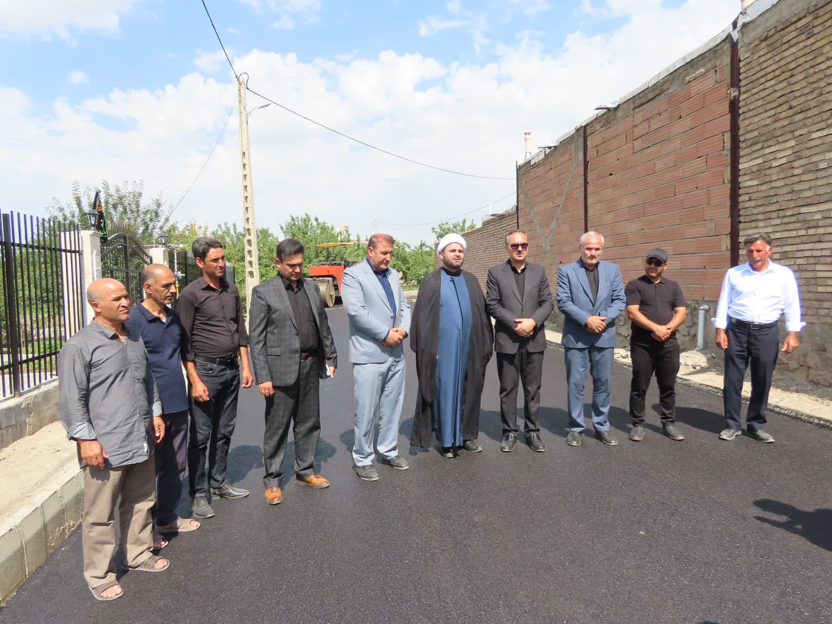 طرح عمرانی بهسازی و آسفالت معابر روستای مارقشه آماده افتتاح شد