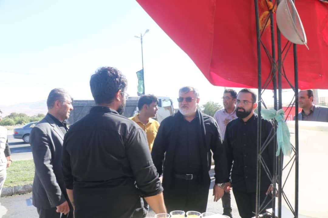 بازدید استاندار آذربایجانغربی از روند خدمت رسانی به زائران اربعین حسینی