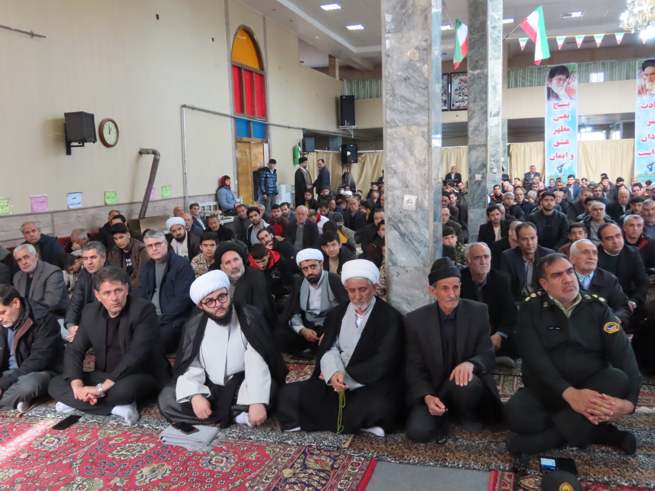 سخنرانی فرماندار شهرستان قبل از خطبههای نماز جمعه چایپاره؛ بهمناسبت ایامالله دهه فجر و چهل و ششمین سالگرد پیروزی شکوهمند انقلاب اسلامی