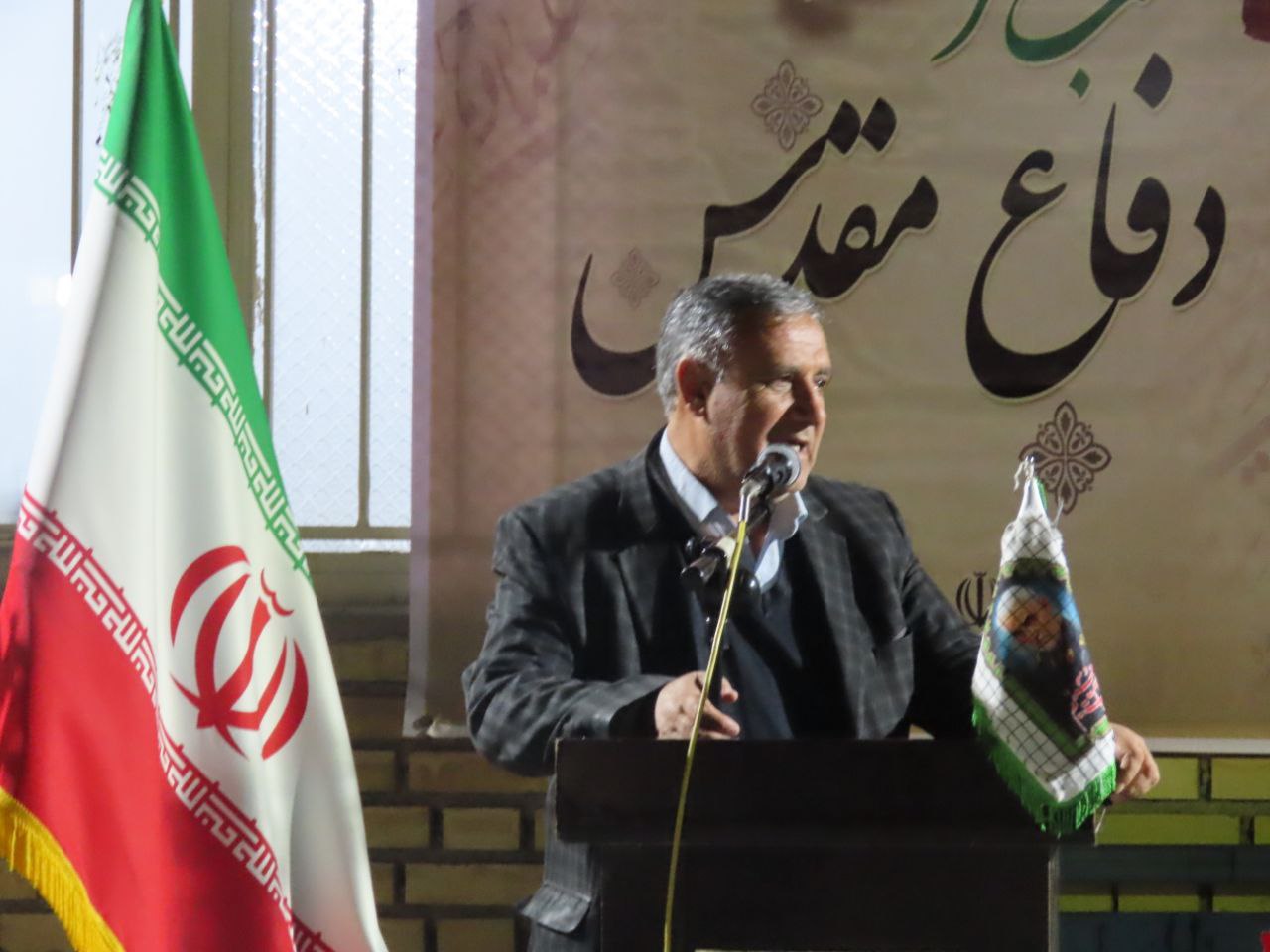 برگزاری مراسم شب شعر به مناسبت هفته دفاع مقدس