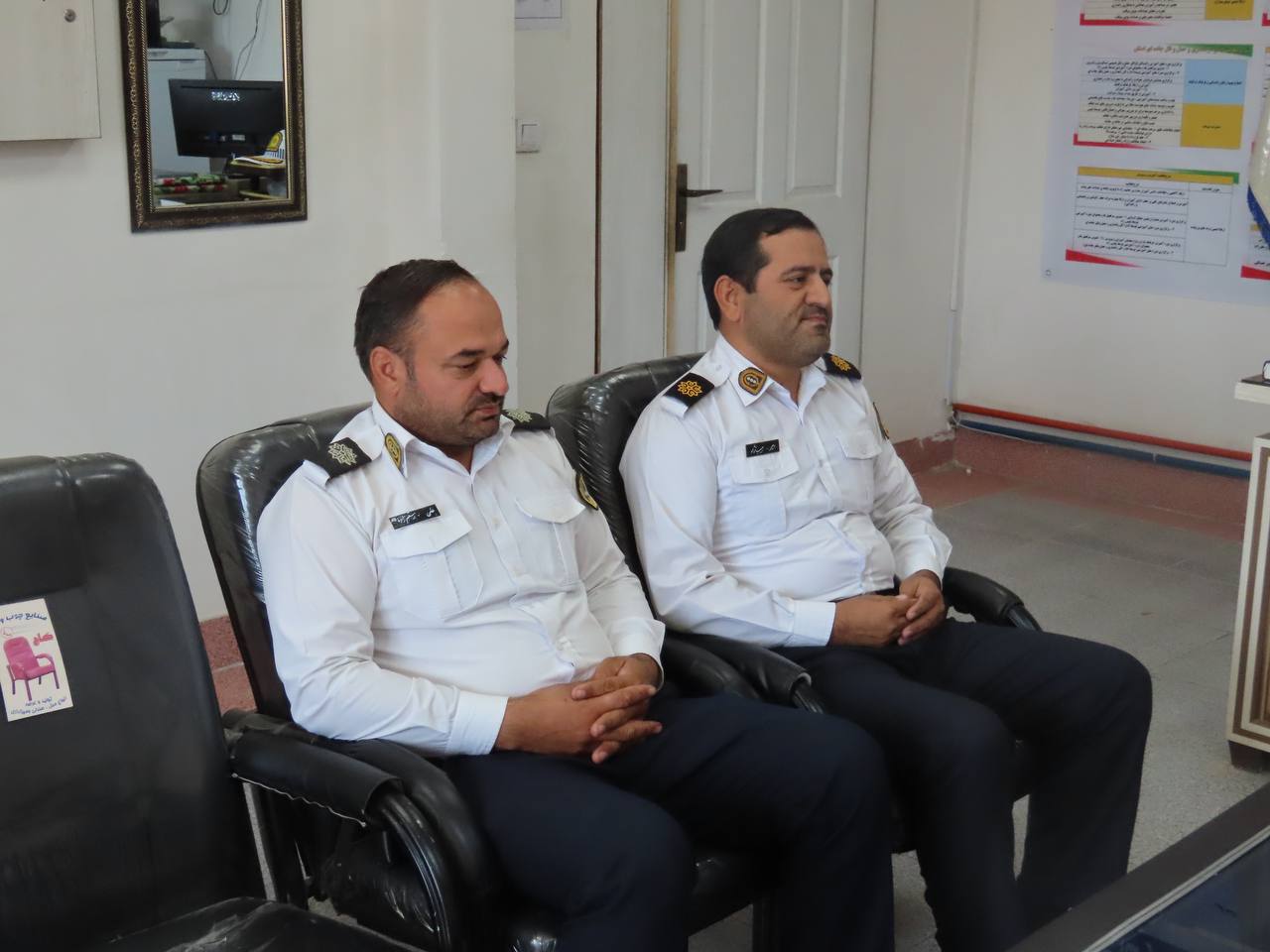 تجلیل فرماندار چایپاره از فرمانده پلیس راه شهرستان