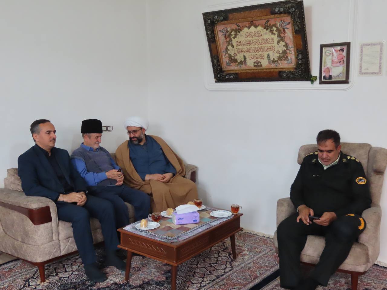 بهمناسبت هفته نیروی انتظامی صورت پذیرفت: دیدار با جانباز بسیجی