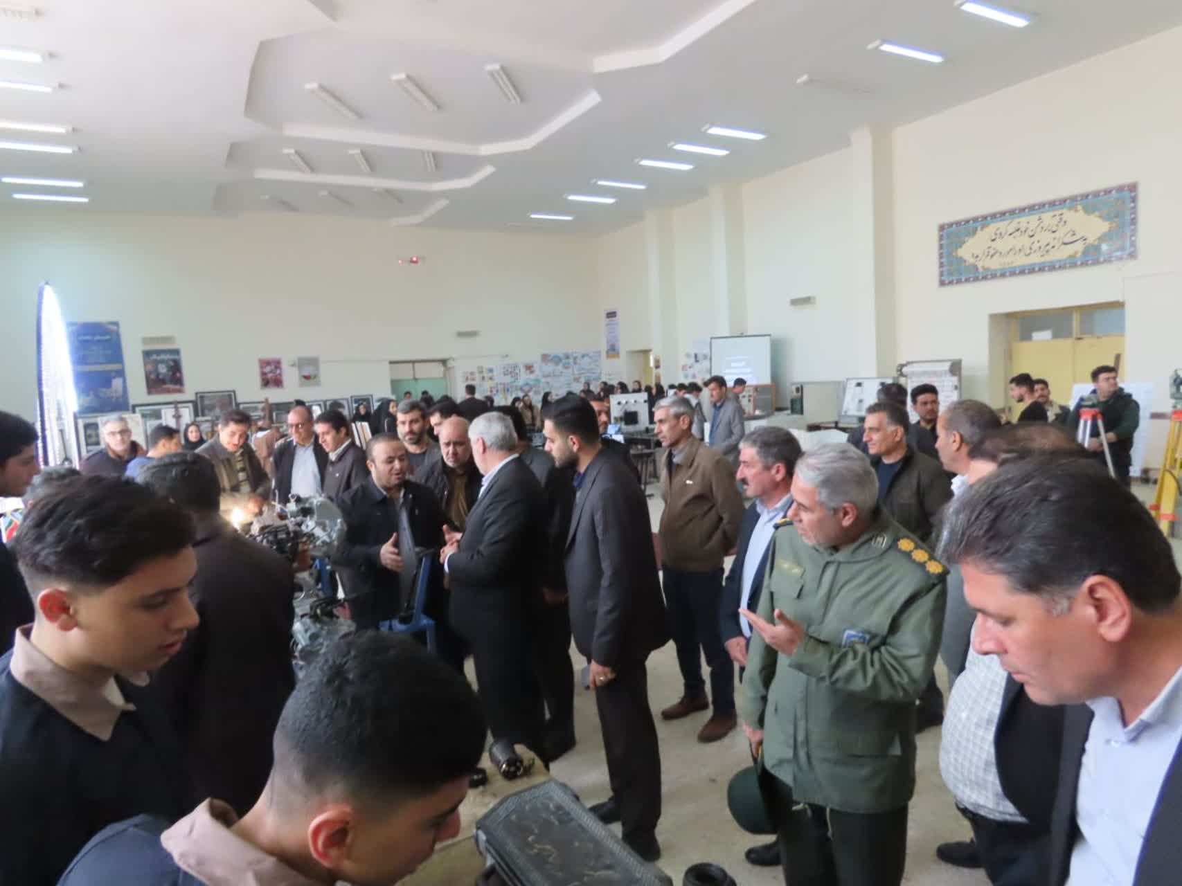 افتتاح نمایشگاه دست‌سازه‌های هنرجویان فنی و حرفه‌ای و کاردانش شهرستان چایپاره