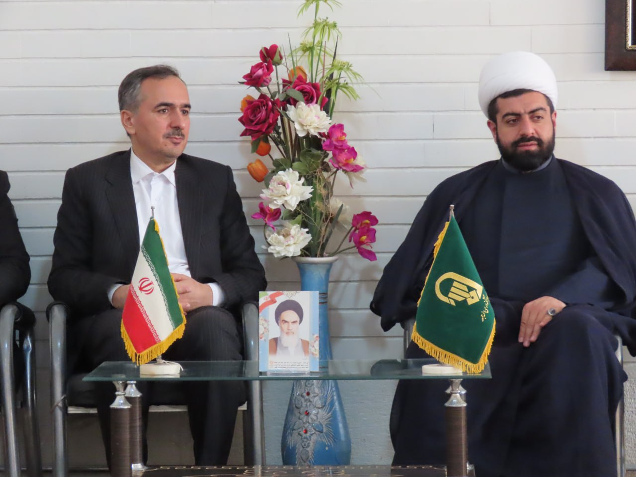 دیدار و نشست صمیمی فرماندار شهرستان با امام جمعه جدید چایپاره