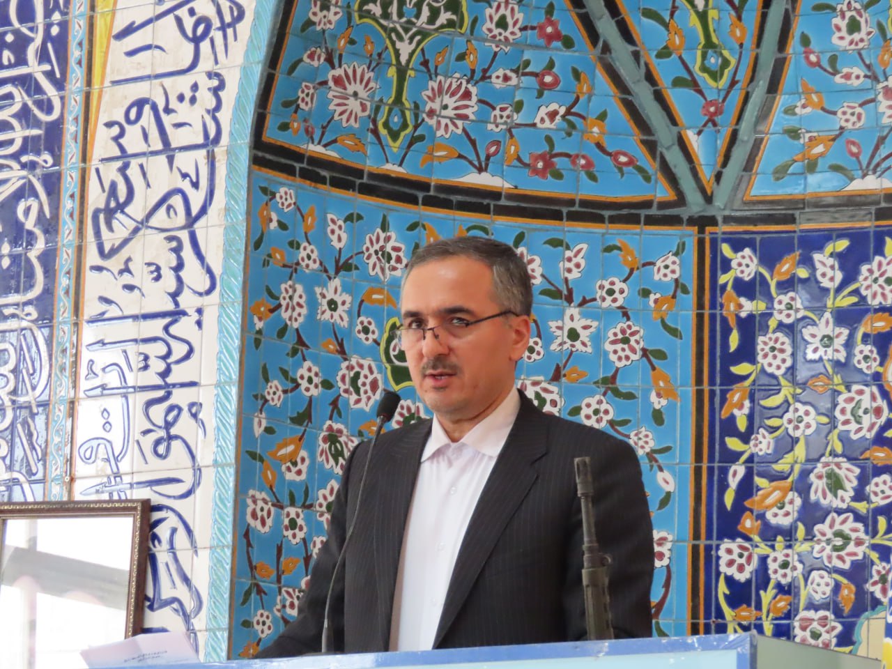 سخنرانی فرماندار شهرستان قبل از خطبههای نماز جمعه چایپاره؛ بهمناسبت ایامالله دهه فجر و چهل و ششمین سالگرد پیروزی شکوهمند انقلاب اسلامی