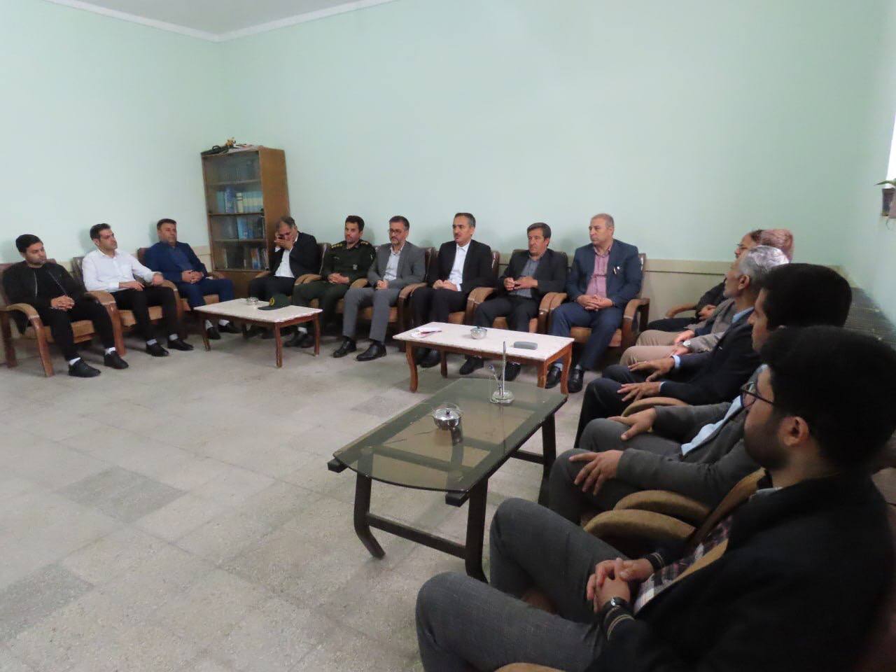 حضور فرماندار شهرستان چایپاره در دبیرستان شهید مطهری