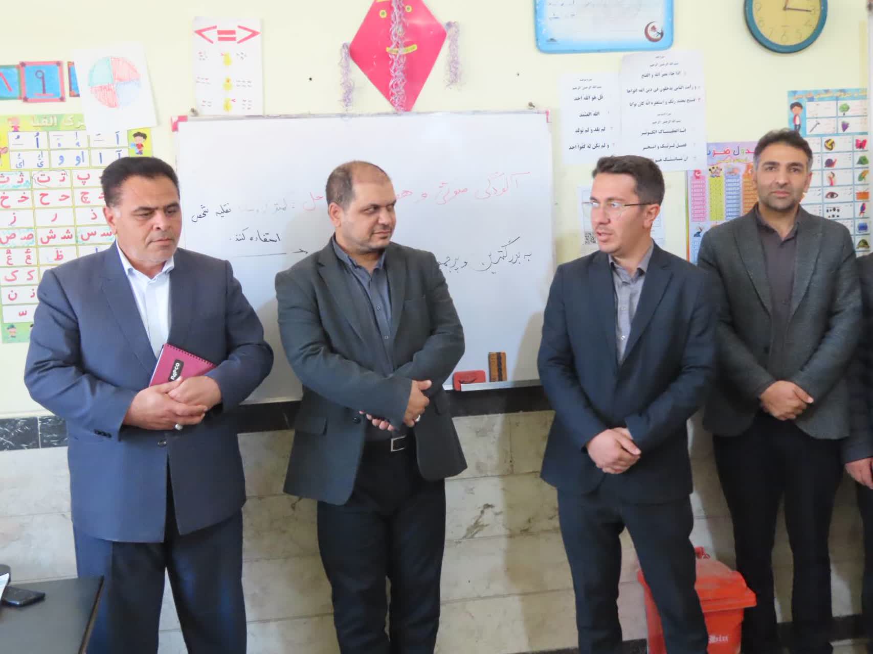 بازدید فرماندار شهرستان چایپاره از مدرسه تربیت روستای الهوردی کندی