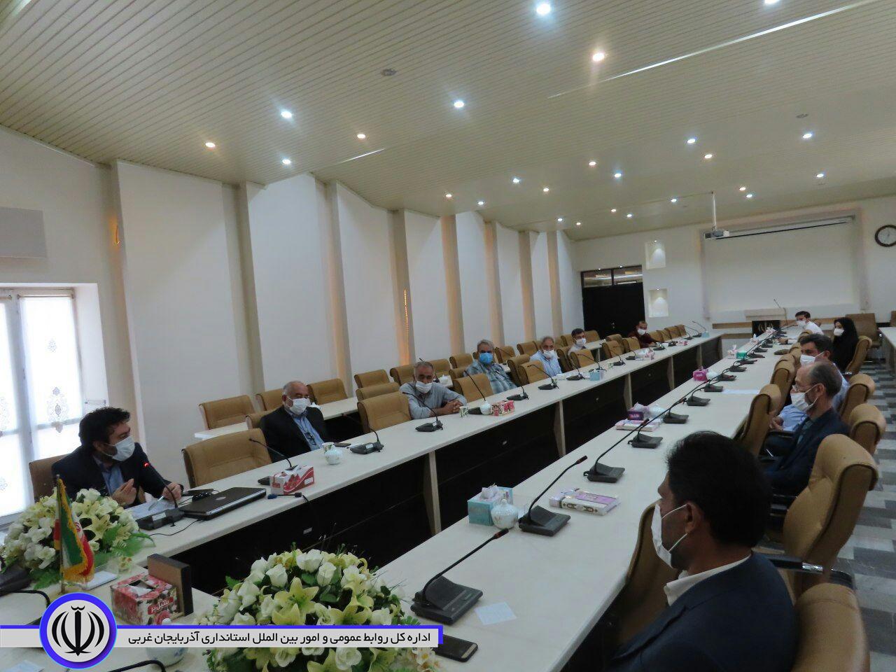 فرماندارچایپاره: رعایت جدی پروتکلهای بهداشتی توسط اصناف در شهرستان چایپاره ضروری است