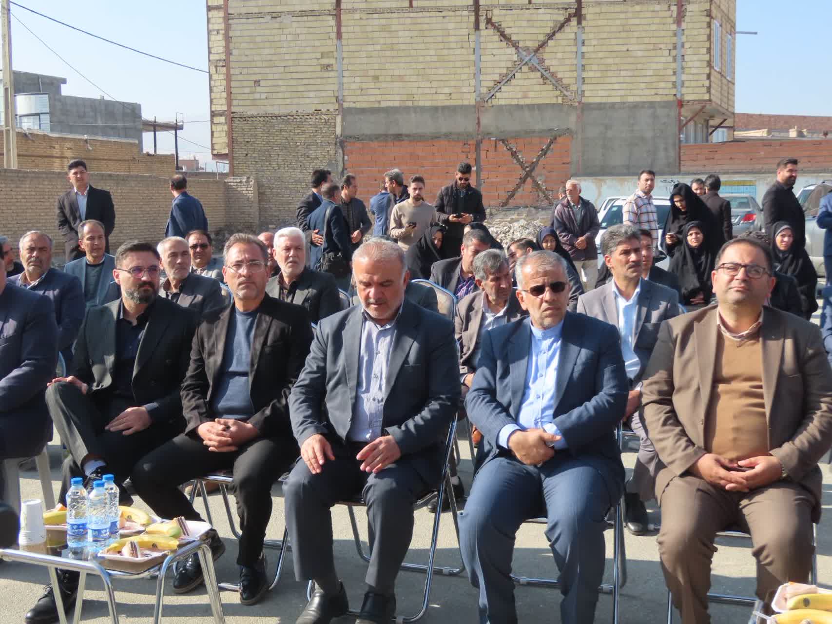 برگزاری مراسم کلنگ زنی دبستان 12 کلاسه خیرساز شهید رستاد