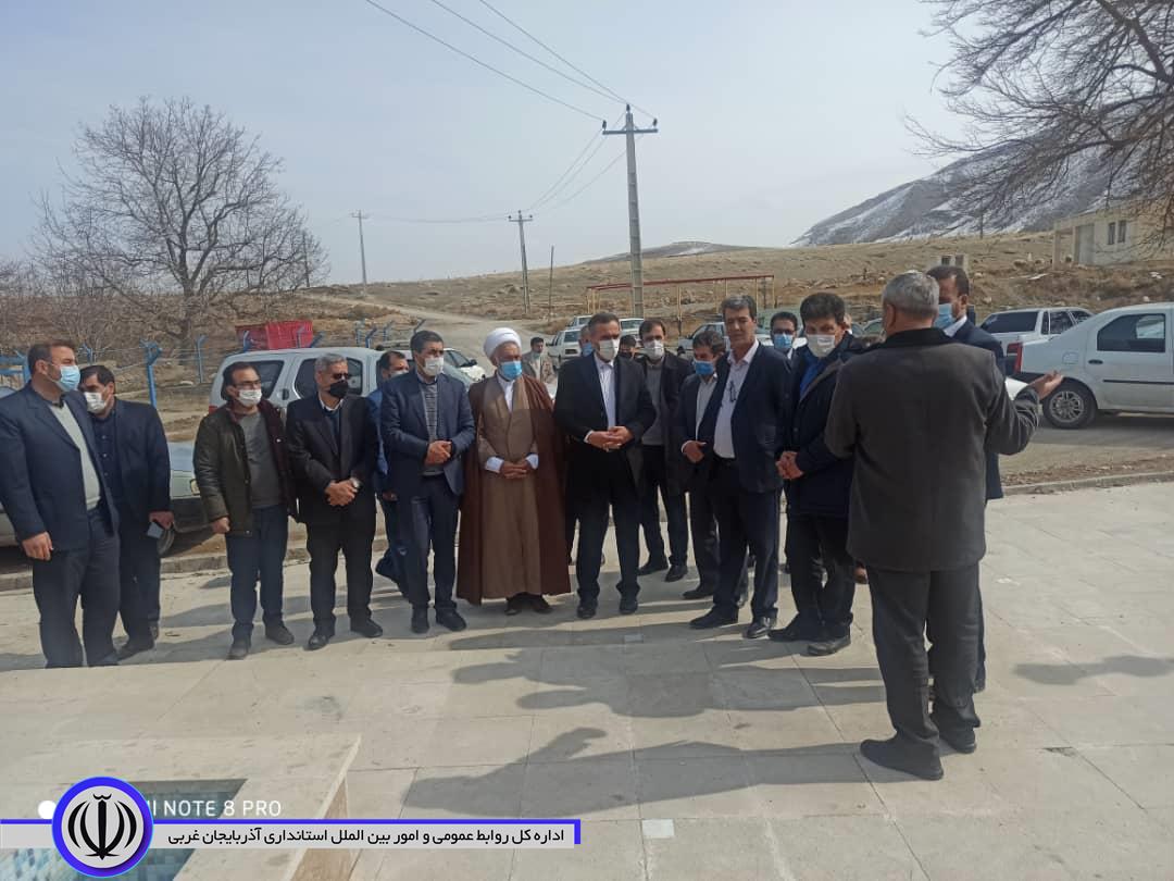بازدید فرماندار و روساء و مدیران از روستای باستانی چورس از توابع بخش مرکزی شهرستان چایپاره