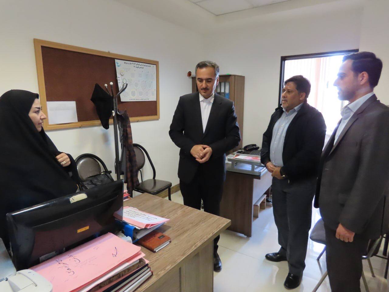 همزمان با آغاز هفته سلامت / دیدار فرماندار با مدیر و کارکنان شبکه بهداشت و درمان شهرستان چایپاره به مناسبت هفته سلامت