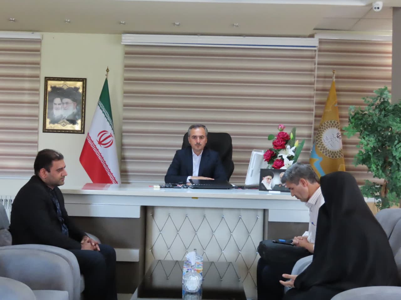 جلسه هم اندیشی دفاتر پیشخوان دولت دارای خدمات ثبت احوال