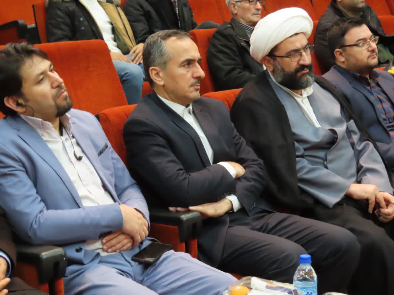 حضور پر رنگ مدیران ستادی و اجرائی شهرستان چایپاره در کنار دانشجویان