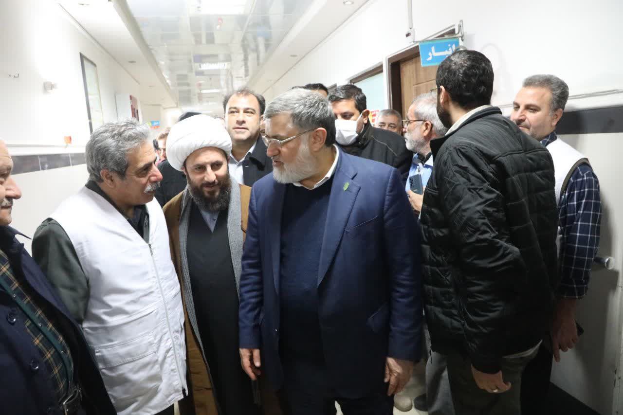 عیادت استاندار آذربایجانغربی از مصدومان زلزله شهرستان خوی