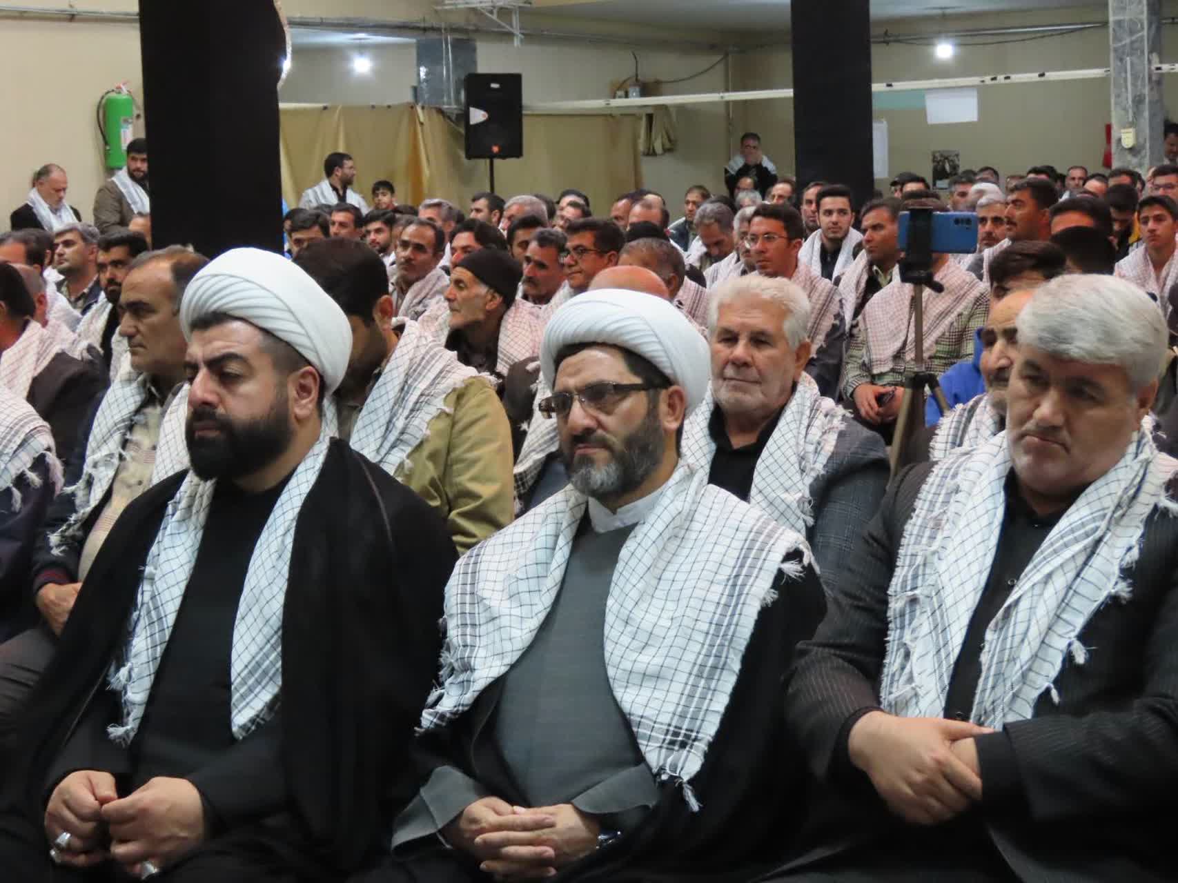 اجلاسیه سرداران و 114 شهید شهرستان چایپاره