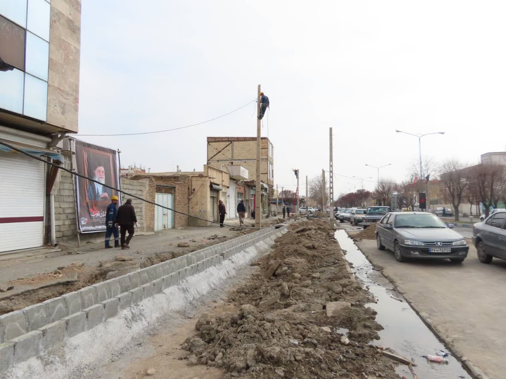 بازدید فرماندار چایپاره از پروژه‌ عمرانی شهرداری قره ضیاءالدین