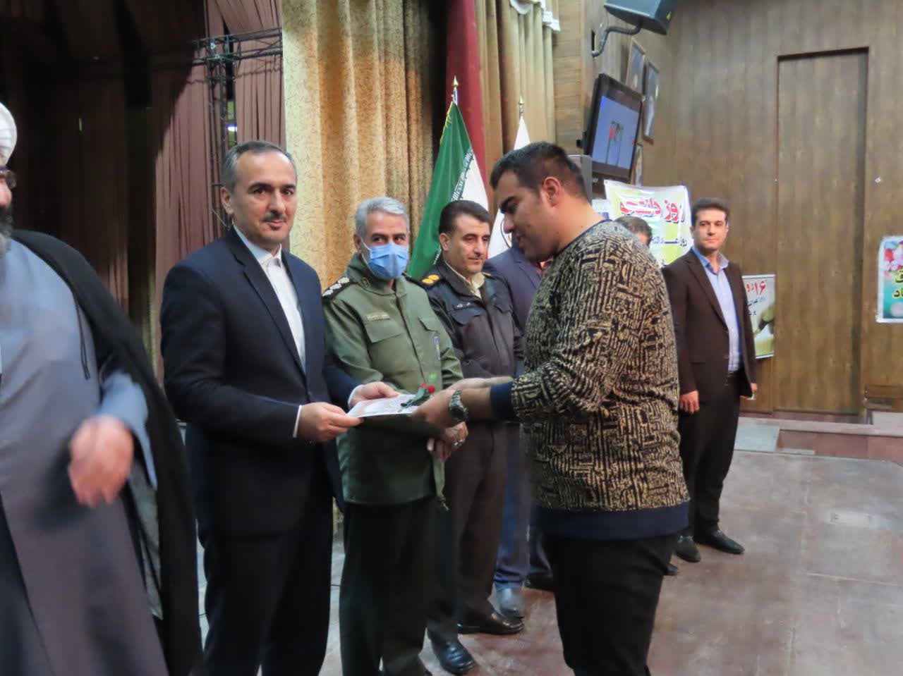 حضور پر رنگ مدیران ستادی و اجرائی شهرستان چایپاره در کنار دانشجویان