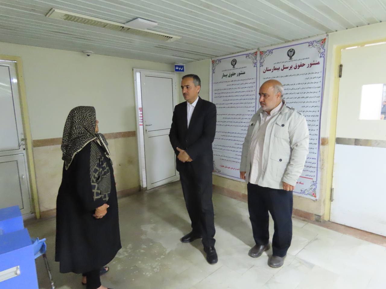 بازدید فرماندار شهرستان به صورت سرزده از نحوه ارائه خدمات به بیماران در بیمارستان امام خمینی(ره)