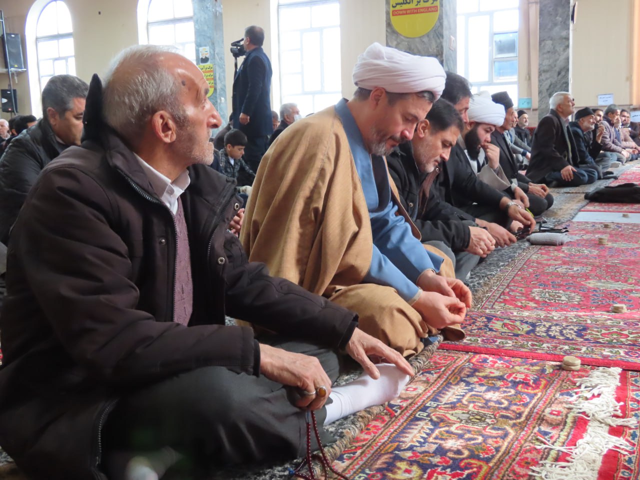 سخنرانی فرماندار شهرستان قبل از خطبههای نماز جمعه چایپاره؛ بهمناسبت ایامالله دهه فجر و چهل و ششمین سالگرد پیروزی شکوهمند انقلاب اسلامی