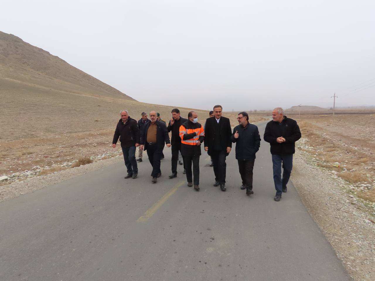 بازدید معاون سیاسی و اجتماعی استاندار آذربایجان غربی از پروژه راه روستایی طاهر آباد