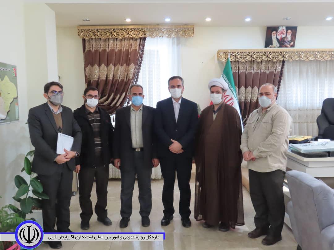 دیدار و گفتگوی دبیر و اعضای ستاد اقامه نماز با فرماندار شهرستان