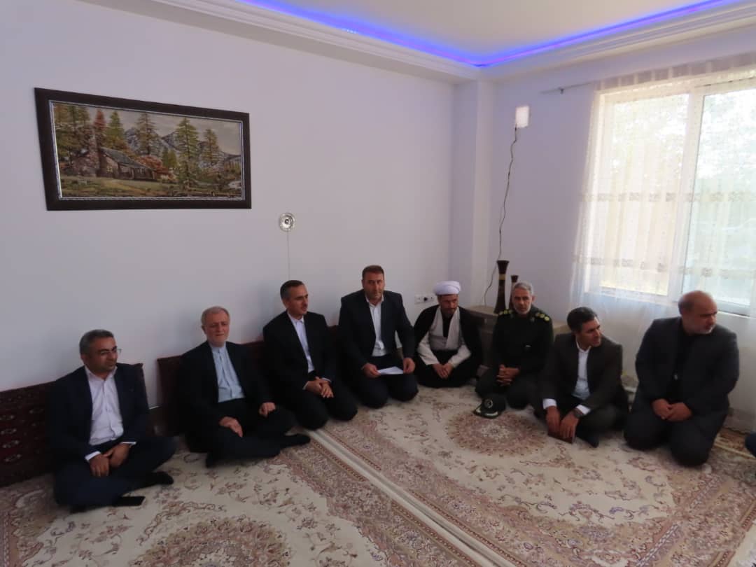 افتتاح همزمان 30 واحد طرح بهسازی مسکن روستایی با حضور معاون توسعه مدیریت و منابع استاندار