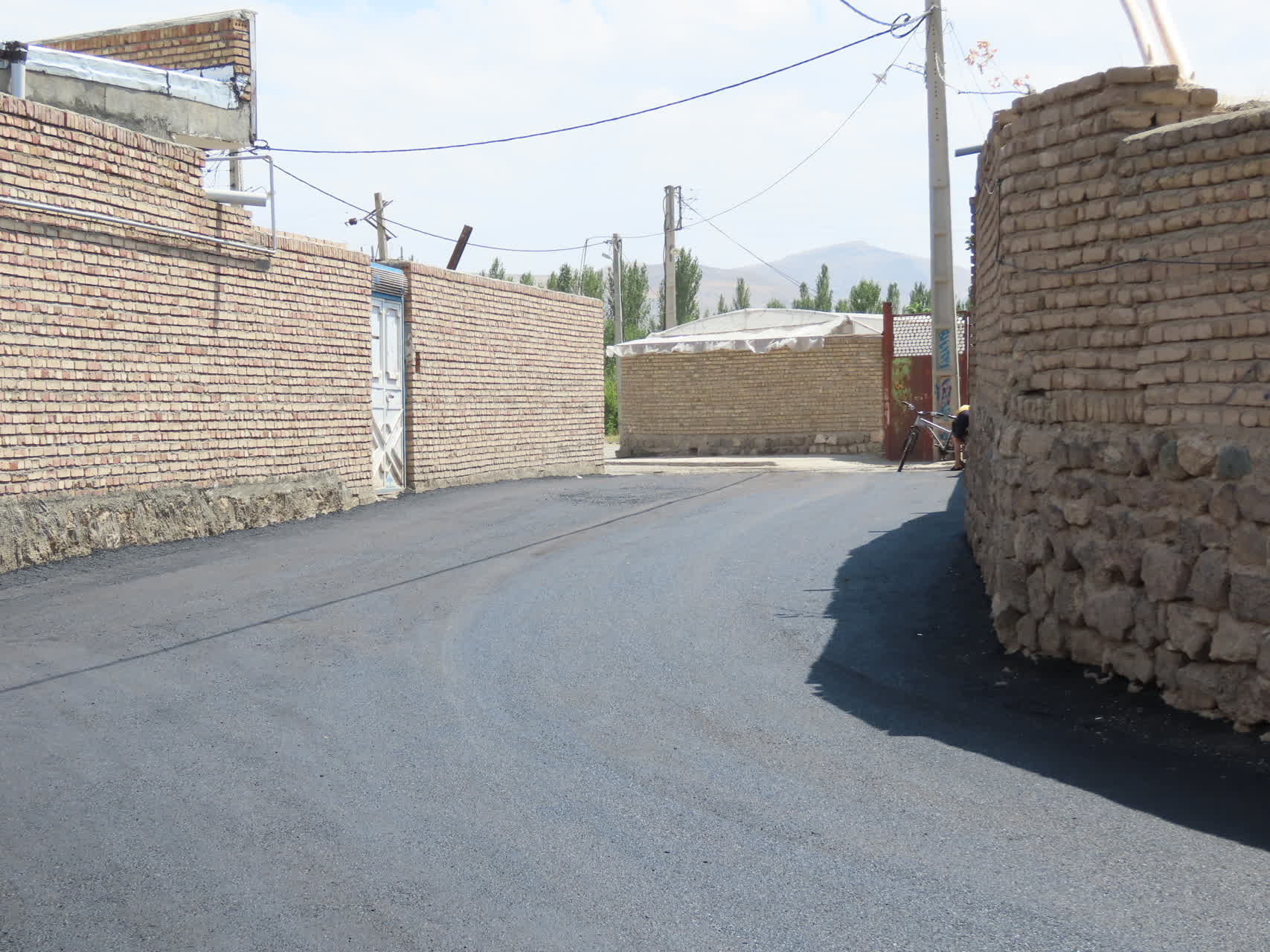 طرح عمرانی بهسازی و آسفالت معابر روستای مارقشه آماده افتتاح شد