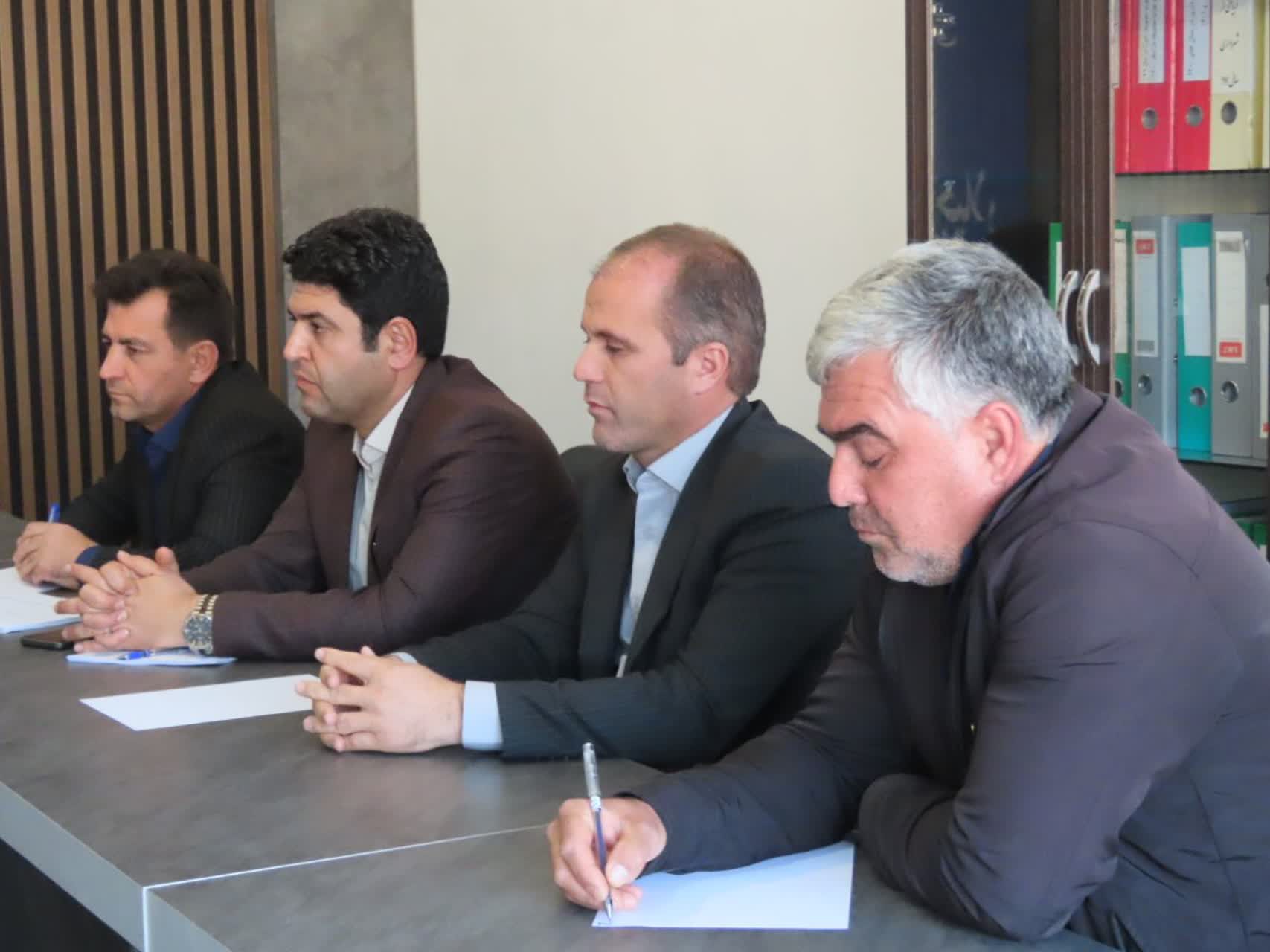 برگزاری جلسه بررسی مسائل و مشکلات شهر حاجیلار