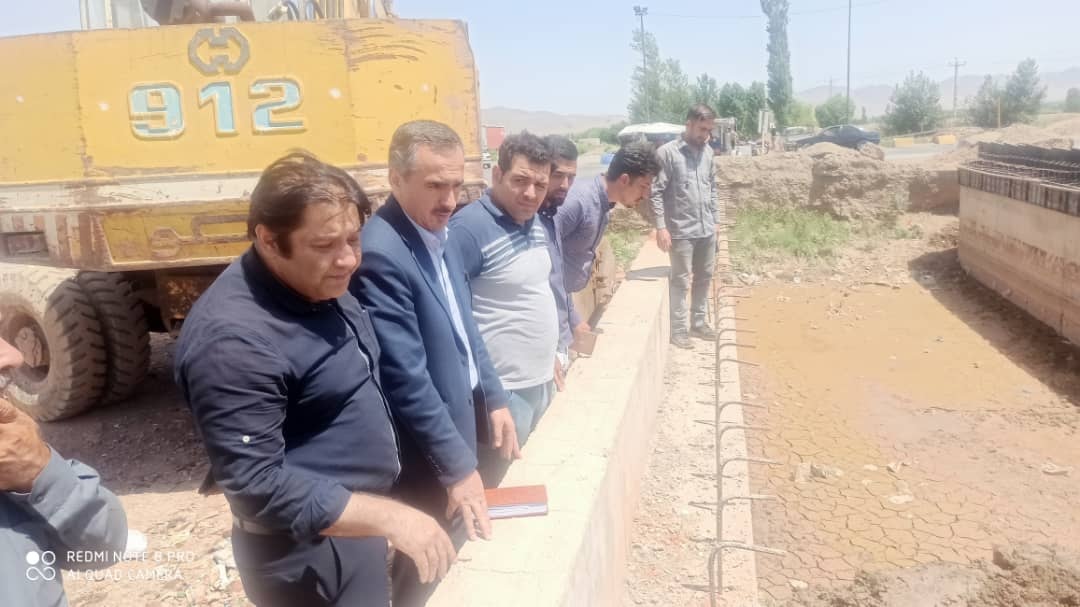 بازدید میدانی فرماندار شهرستان چایپاره از عملیات اجرایی ساماندهی سه راهی قره ضیاءالدین
