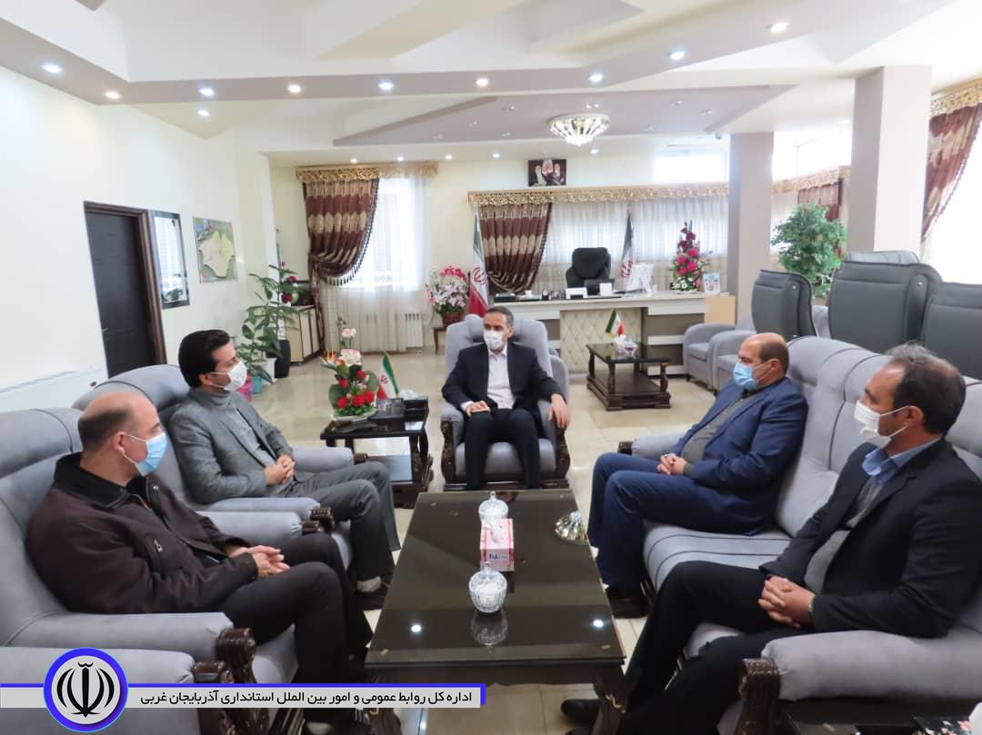 دیدار اعضای شورای اسلامی شهرستان چایپاره با فرماندار شهرستان چایپاره
