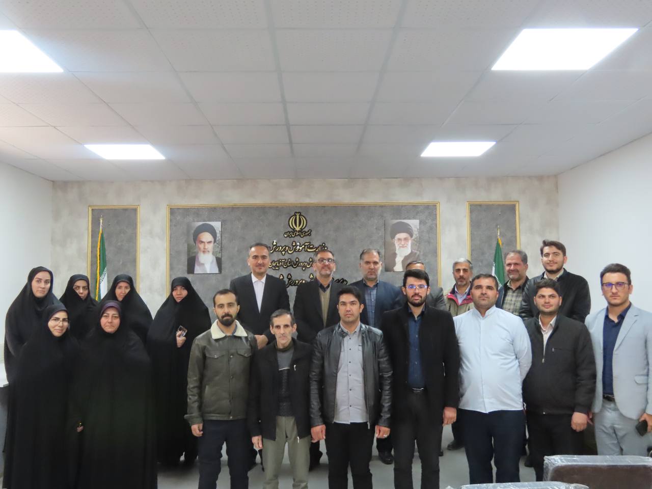 بازدید سرزده سعید شکورزاده فرماندار چایپاره از مدیریت آموزش و پرورش