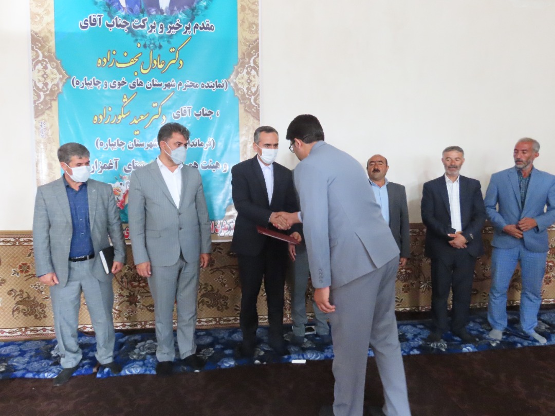 بازدید فرماندار و نماینده مردم شهرستان های خوی و چایپاره در مجلس شورای اسلامی از روستاهای بخش مرکزی