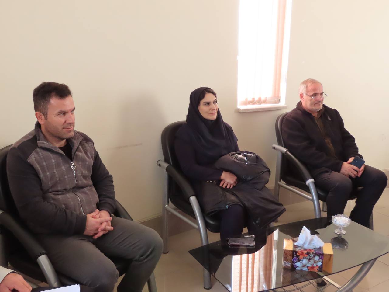 بازدید سرزده سعید شکورزاده فرماندار چایپاره از اداره تعاون ، کار و رفاه اجتماعی شهرستان