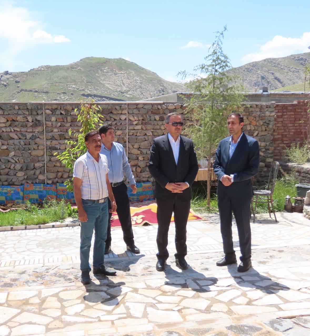 بازدید فرماندار از واحد بومگردی روستای بسطام
