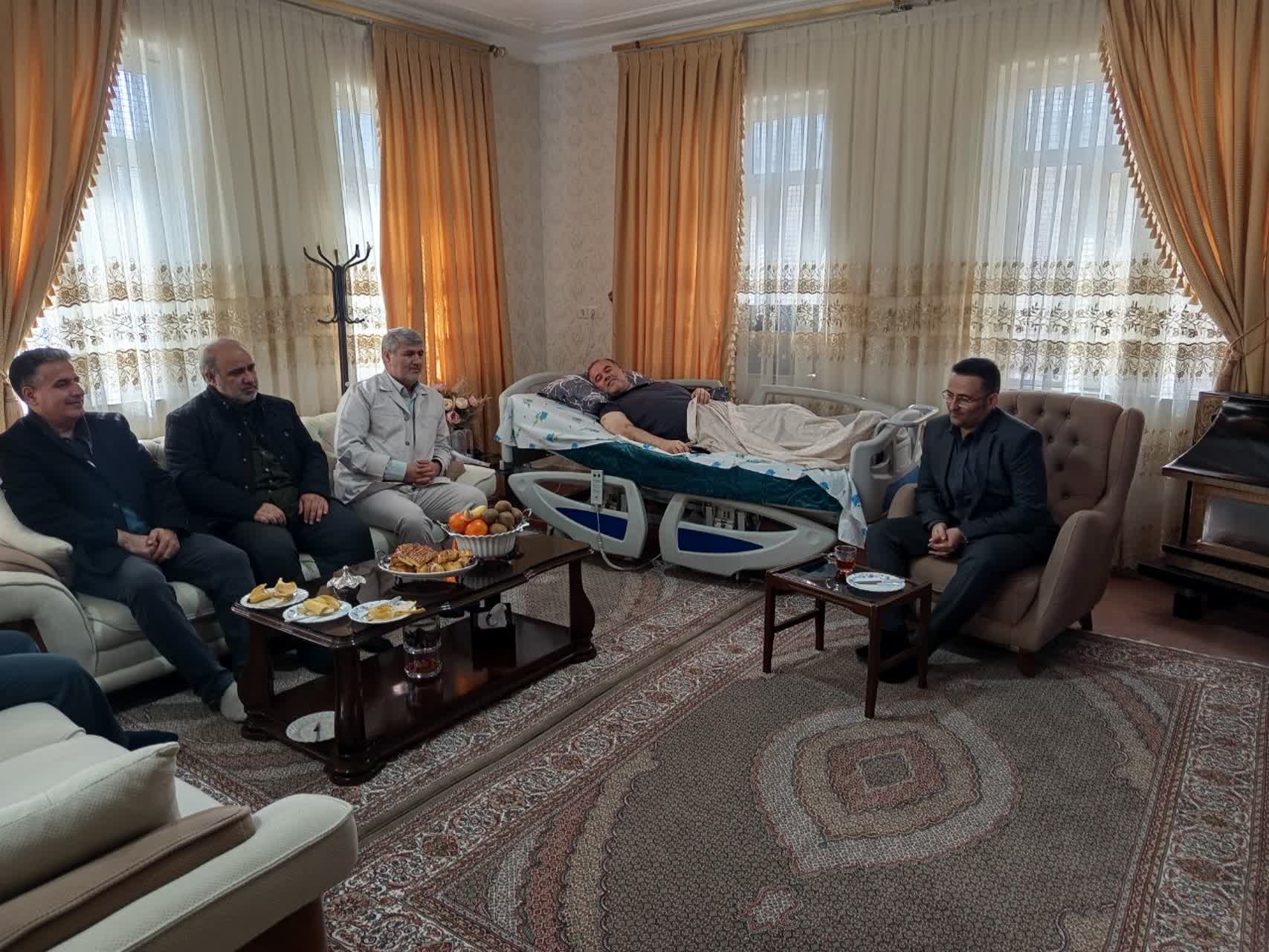 عیادت فرماندار شهرستان چایپاره از فرماندار چالدران