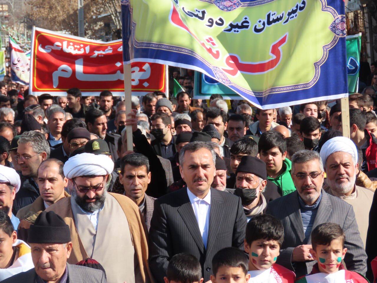 همزمان با سراسر کشور ، راهپیمایی یوم الله 22 بهمن مردم شهرستان چایپاره