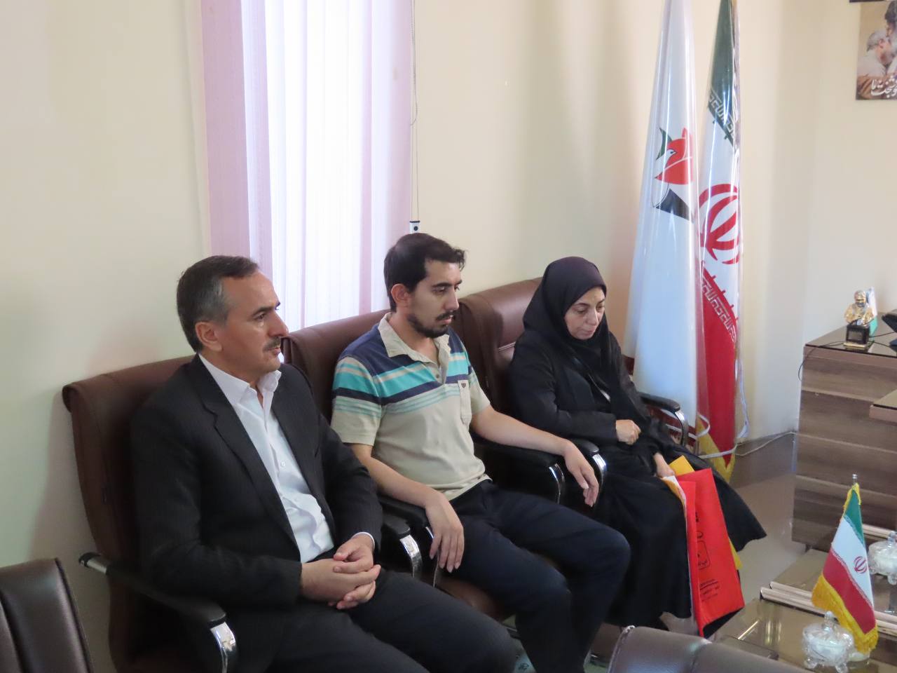 بازدید سرزده سعید شکورزاده فرماندار چایپاره از بنیاد شهید و امور ایثارگران شهرستان