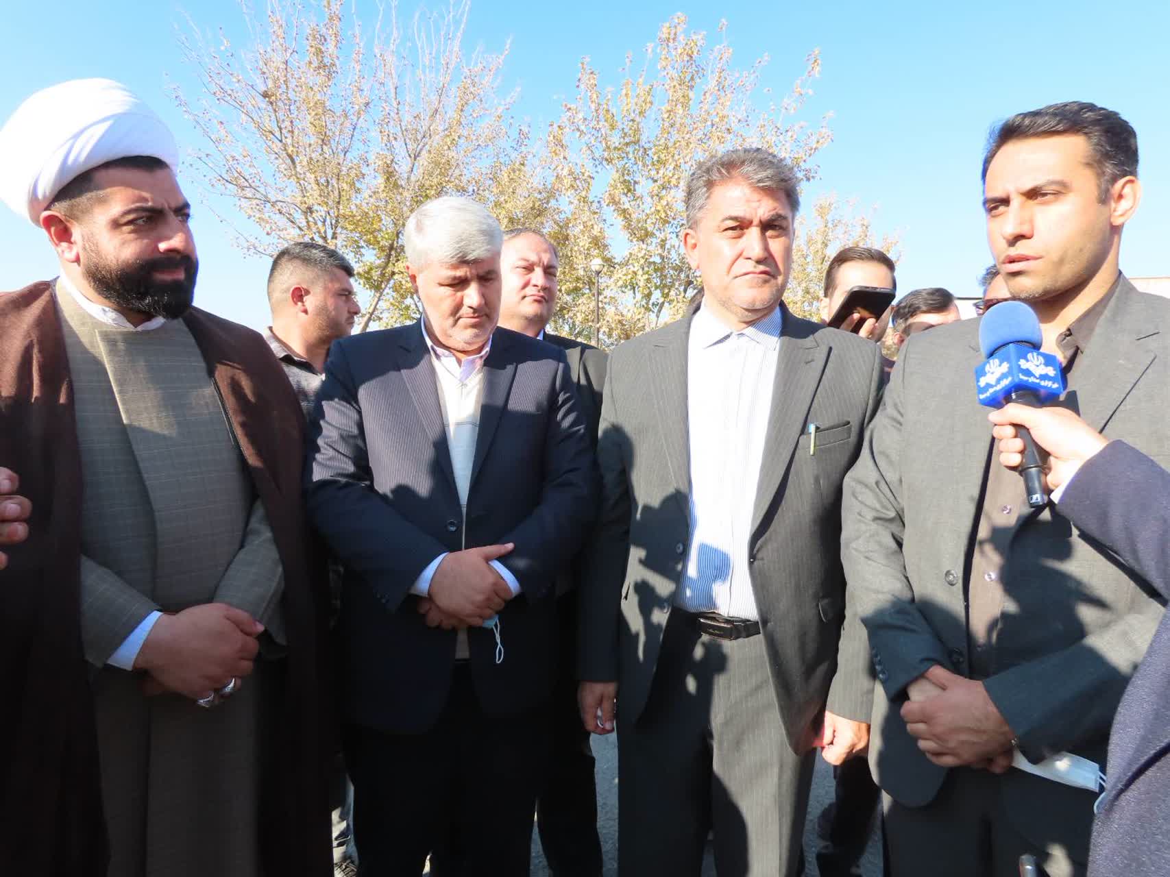 بازدید مدیرکل دفتر توسعه منابع فیزیکی و امور عمرانی وزارت بهداشت ، درمان و آموزش پزشکی از پروژه های نیمه تمام شبکه بهداشت و درمان چایپاره