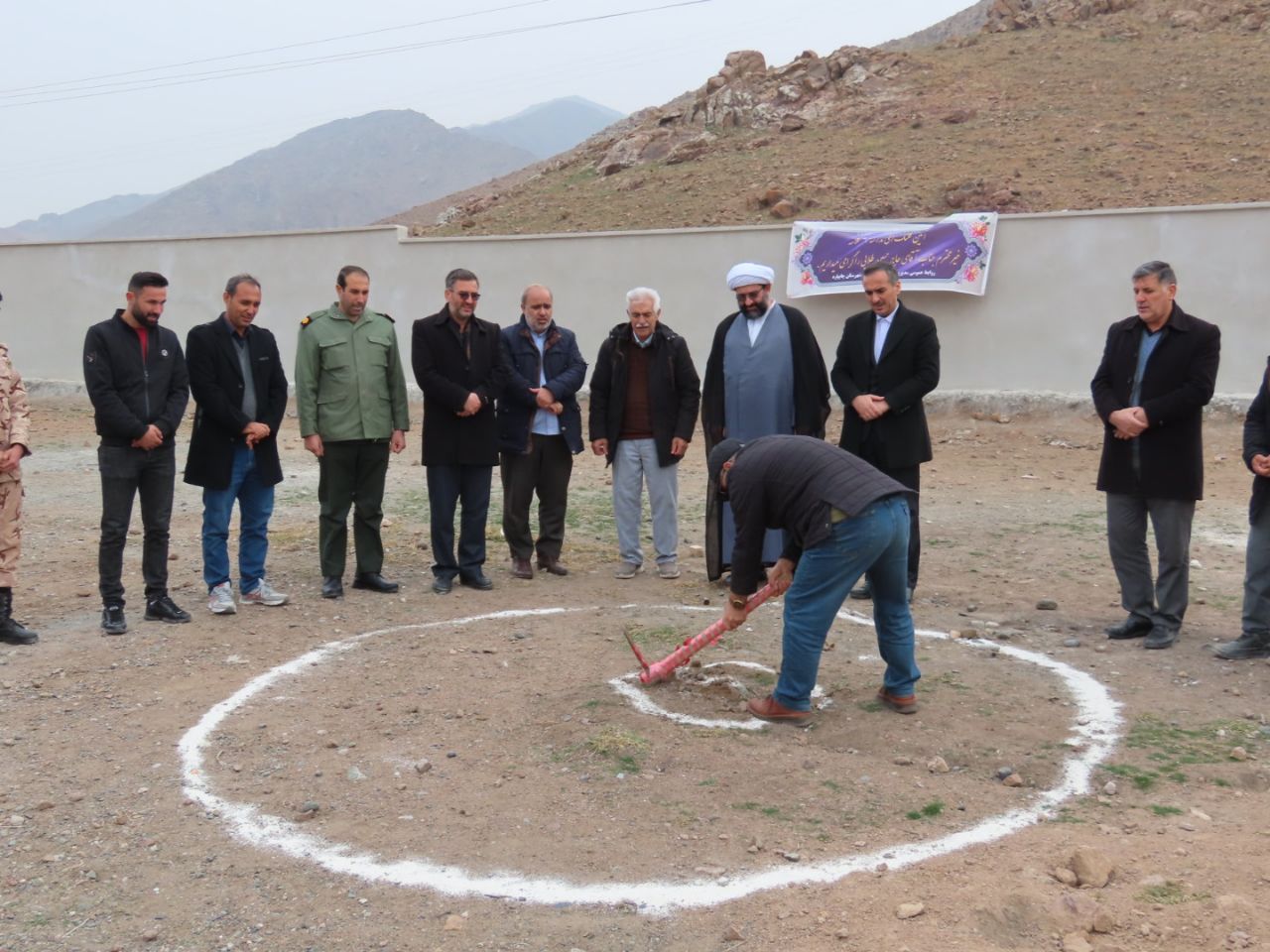آیین کلنگ زنی مدرسه خیرساز 6 کلاسه