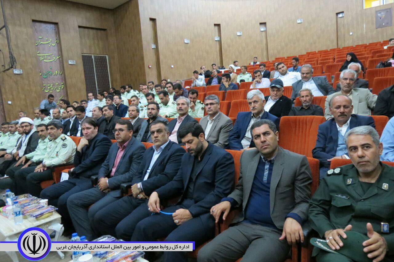 جلسه تکریم ومعارفه فرمانده انتظامی شهرستان چایپاره
